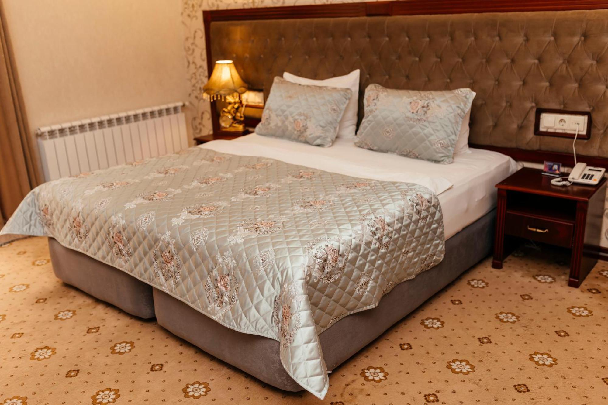 באקו Capitol Hotel מראה חיצוני תמונה