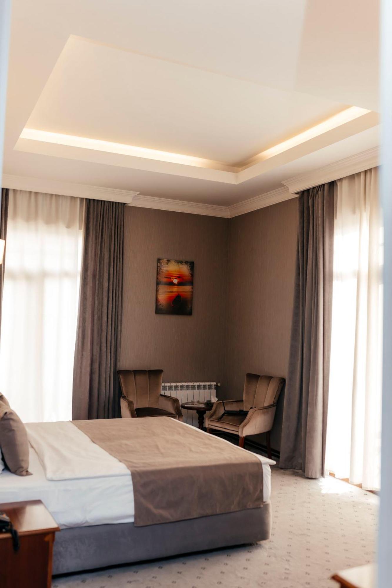 באקו Capitol Hotel מראה חיצוני תמונה